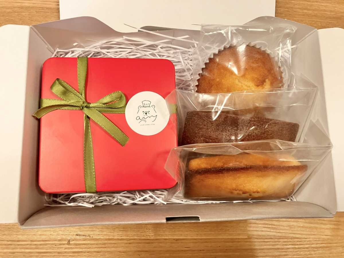 クッキー缶とフィナンシェ、マドレーヌのセット