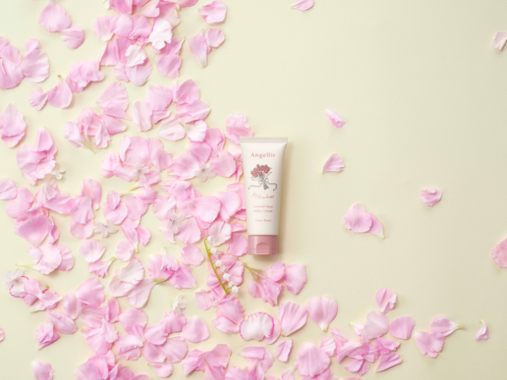 Angellir ふんわりバストミルキークリーム